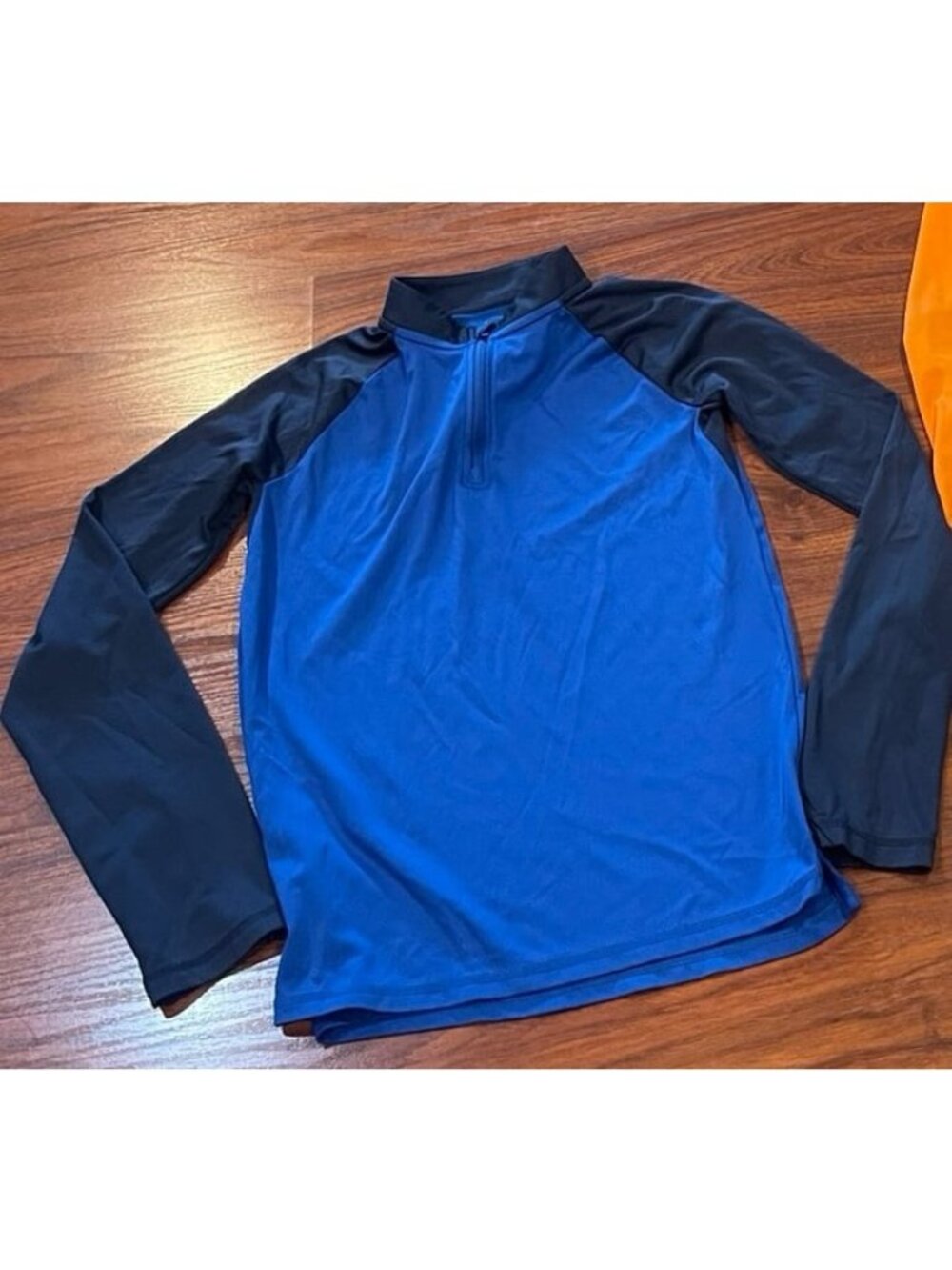 ALL IN MOTION L/S SHIRT SIZE LARGE